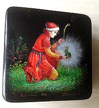 Princess Frog-Tsarina Frog - box, Fedoskino lacquer painting technique